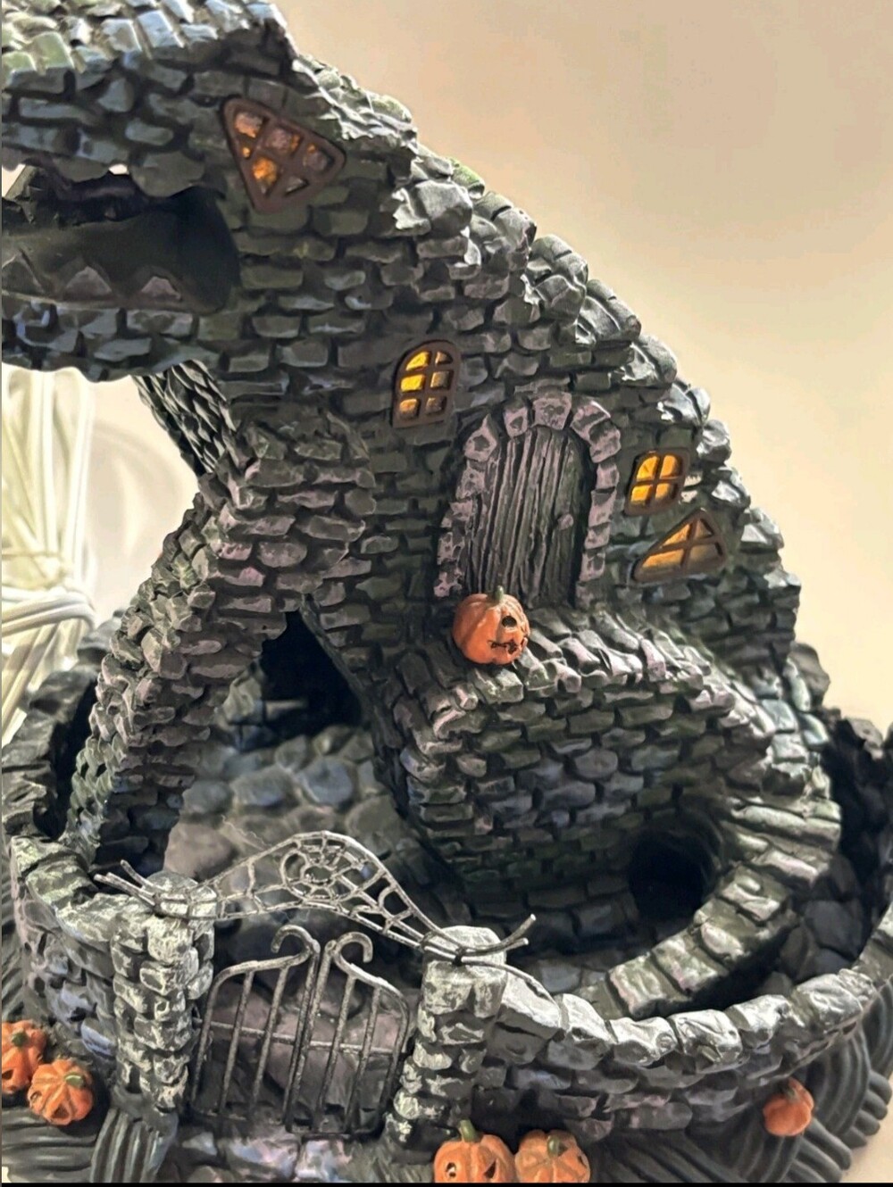 2006 Hawthorne Village T Rex House Rare Grail NOS Nightmare Before Christmas - Picture 2 of 9